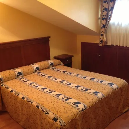 Torres Pensjonat San Leonardo de Yagüe