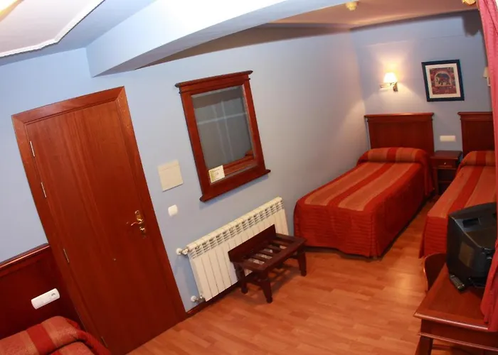 Torres 2* San Leonardo de Yagüe